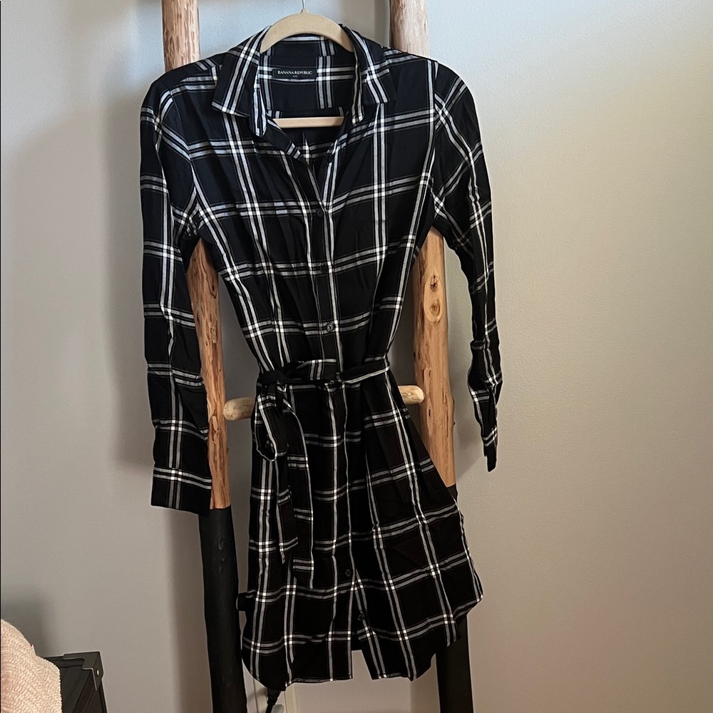 Banana Republic Black and White Plaid Shirt Dress